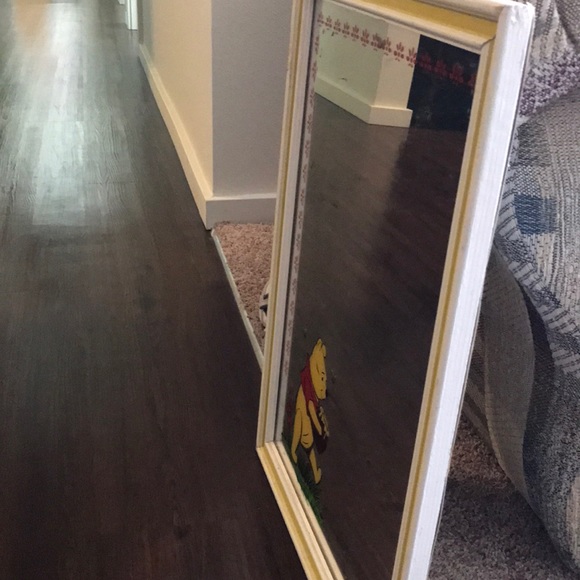 Winnie the Pooh mirror - Picture 7 of 8